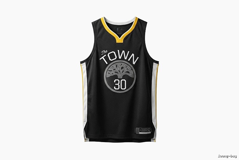 Black basketball uniforms of Curry The TOWN
