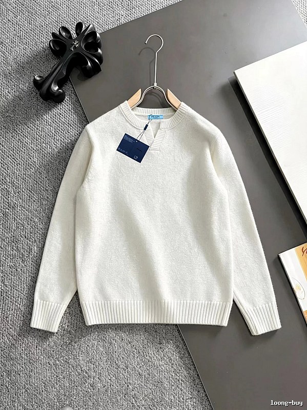 Cream Crewneck Knit Sweater with Knit Sweater for Daily Wear