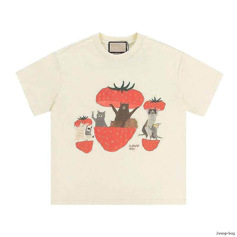Gucci Strawberry & Animal Playful Style Off-white T-shirt