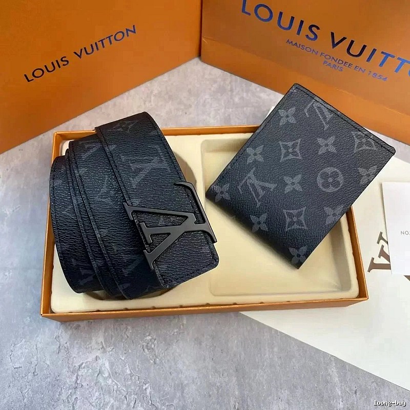 Hermes Travel-Friendly Accent Reversible Leather Belt Layered Outfit