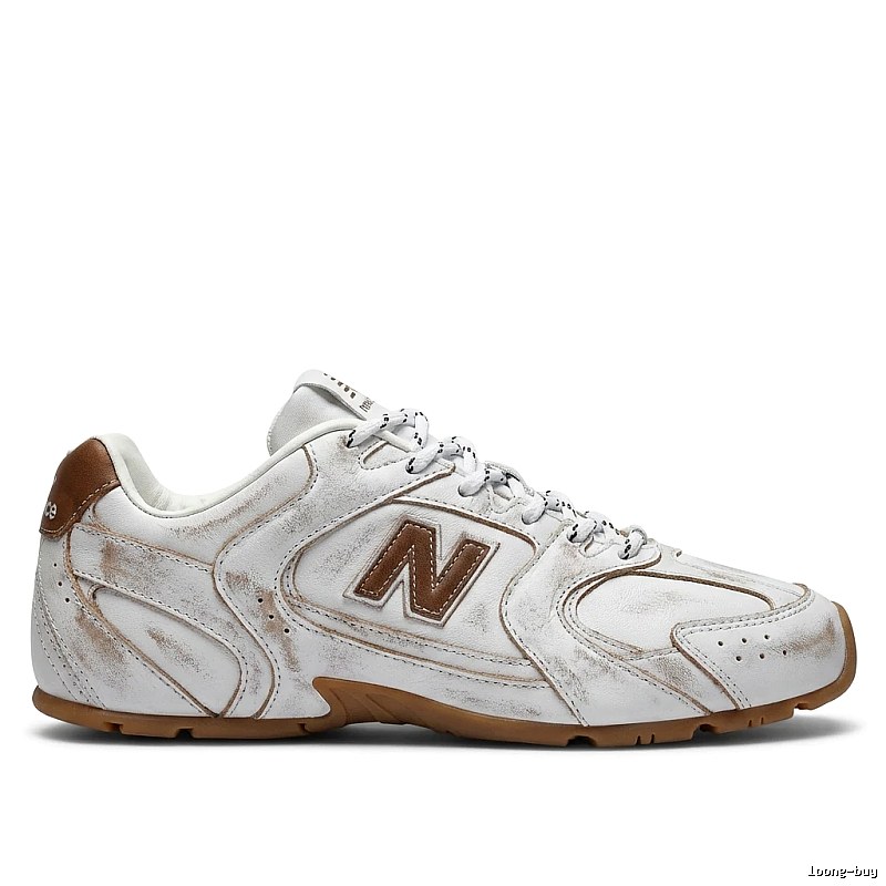 Miu Miu minimalist style white shoes