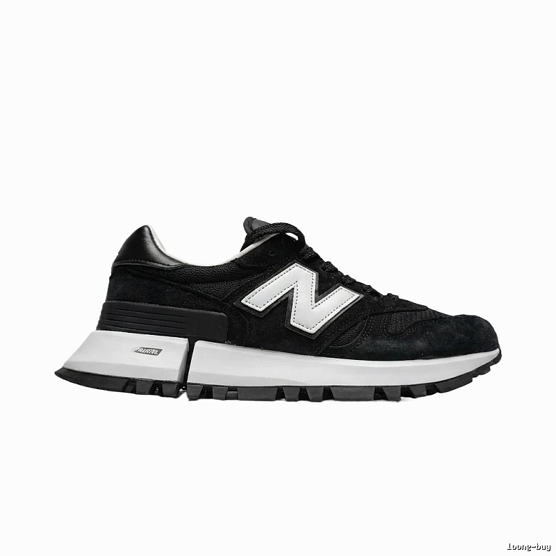 New Balance retro black and white sports shoes